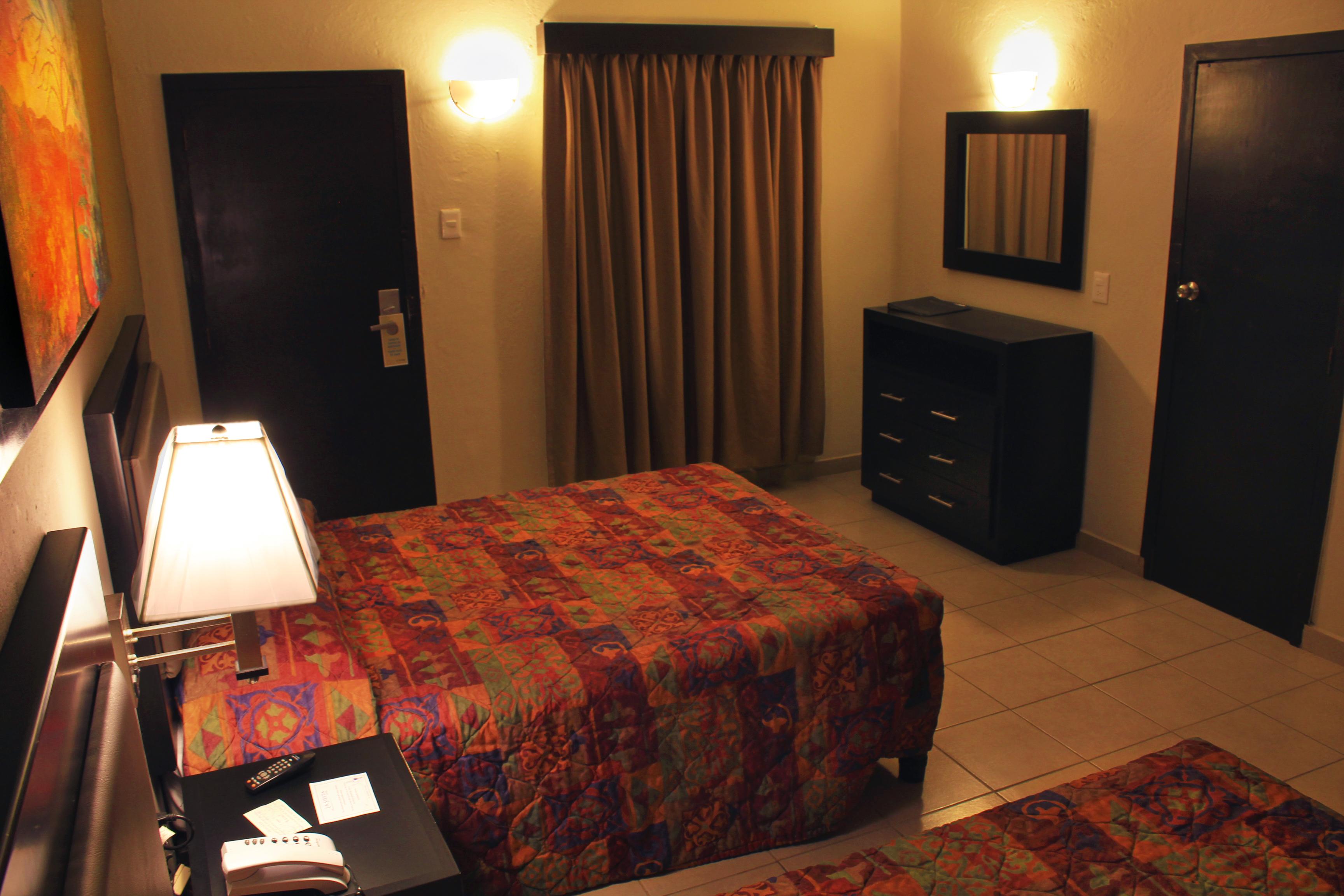 Hotel La Siesta Malecon Масатлан Екстериор снимка