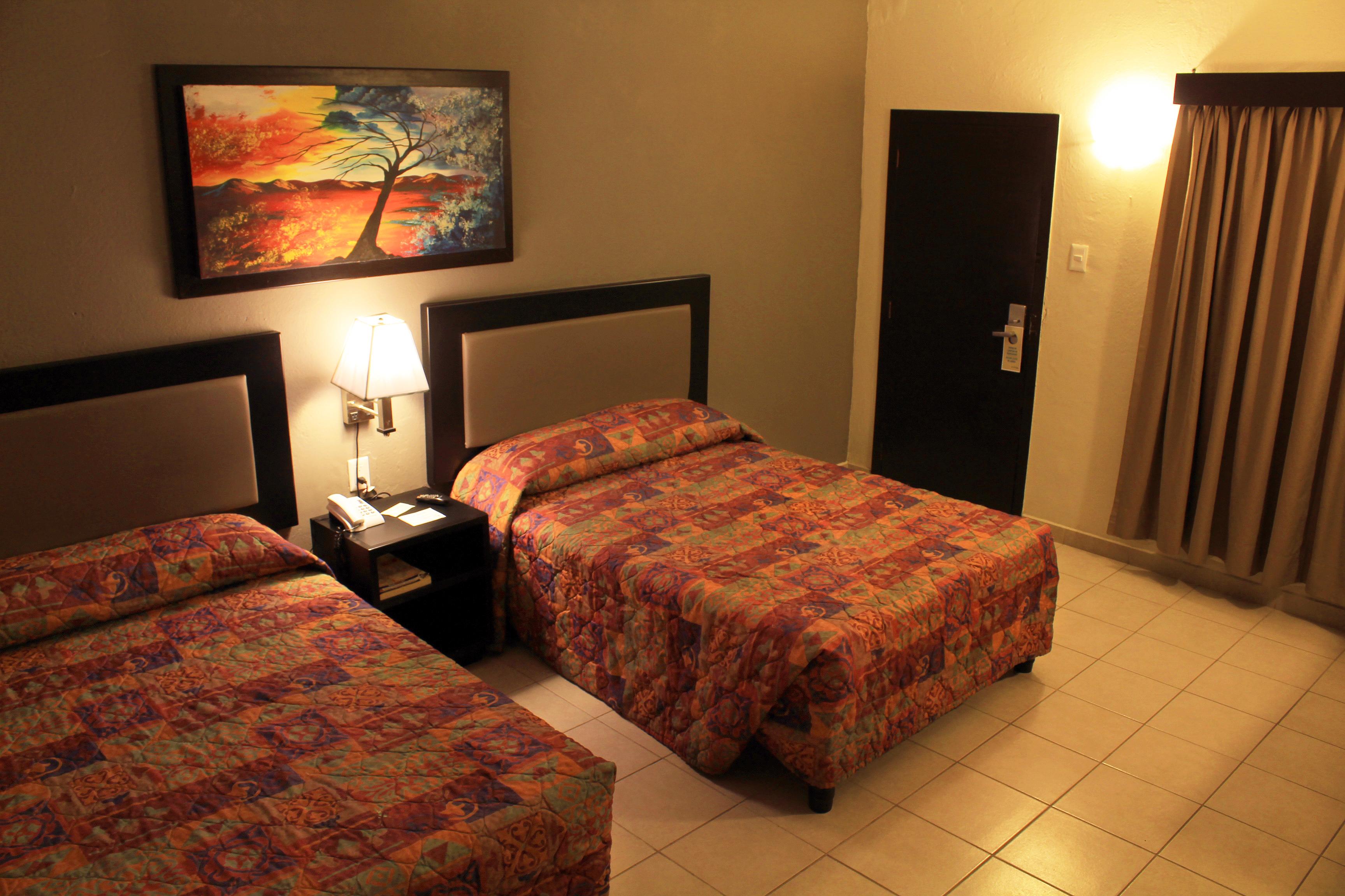 Hotel La Siesta Malecon Масатлан Екстериор снимка