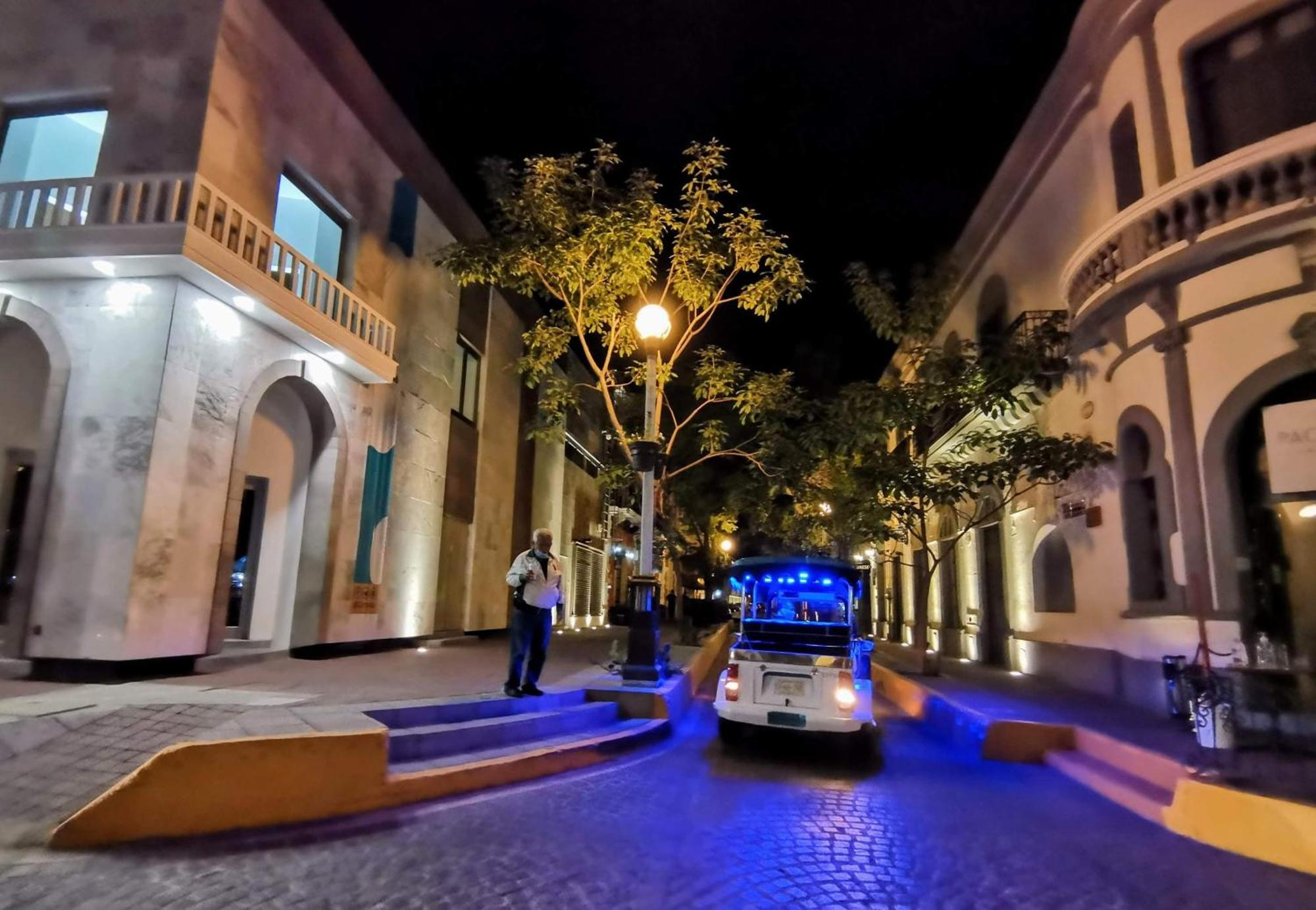 Hotel La Siesta Malecon Масатлан Екстериор снимка