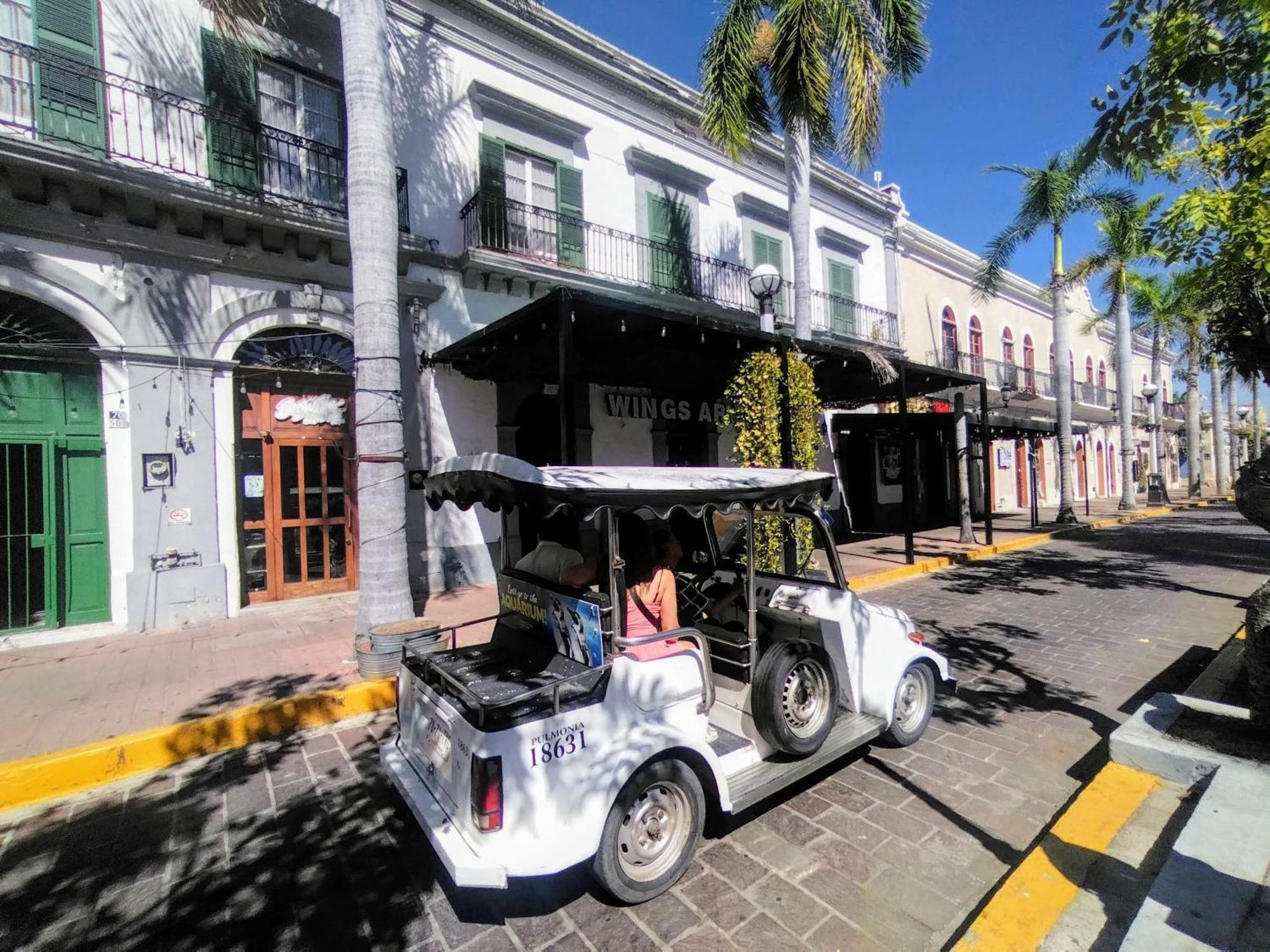 Hotel La Siesta Malecon Масатлан Екстериор снимка
